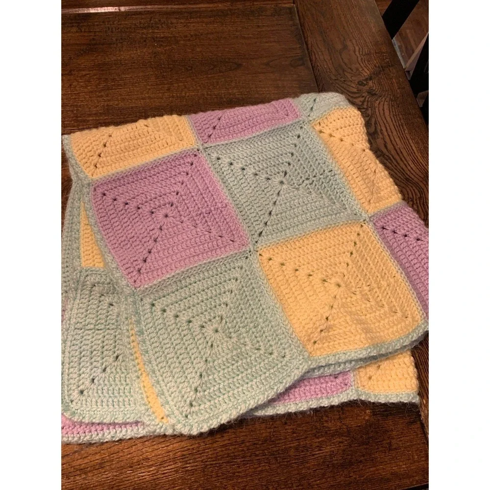 Vintage Granny Square Baby Blanket‎ Throw Pastel 61